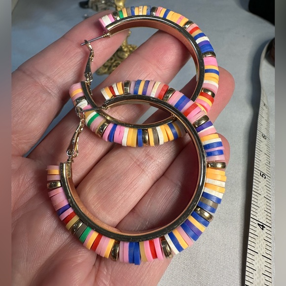 Large colorful hoop earrings - Picture 2 of 5